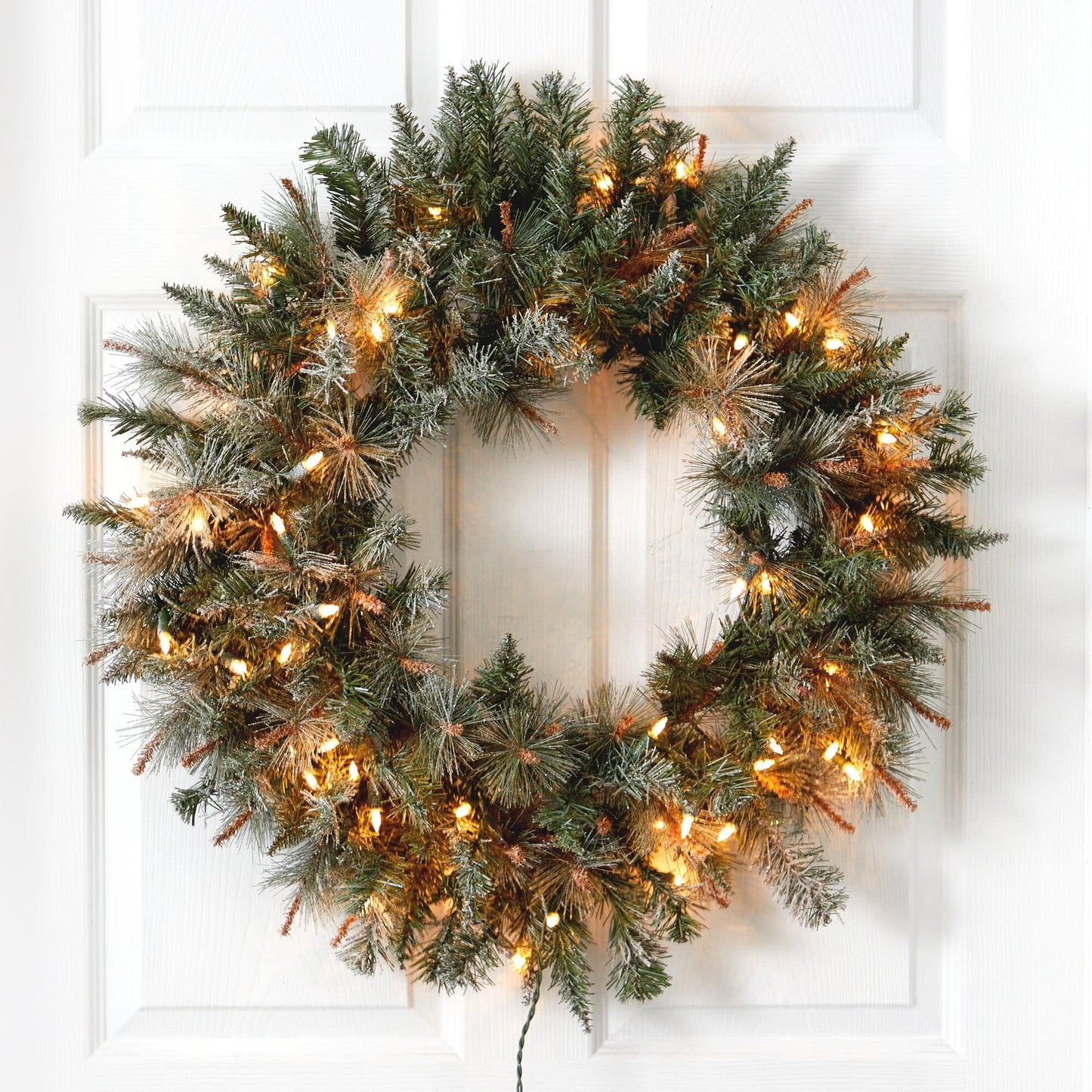 30" Frosted Wreath w/170 Tips & 50 Clear Lights