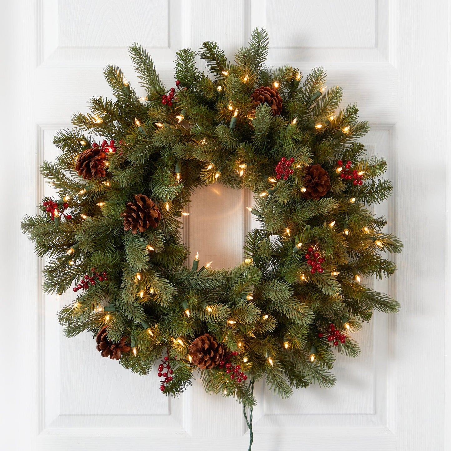 30" Wreath w/7 Cones 210 tips & 100 Clear Lights